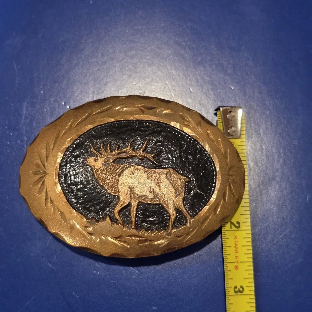 Unbranded oval belt